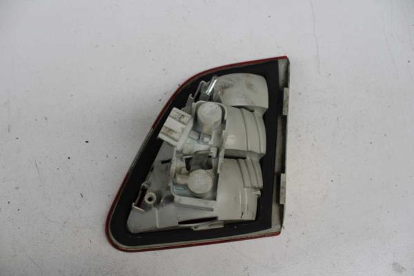 FEU ARRIERE GAUCHE MERCEDES - Vue 2